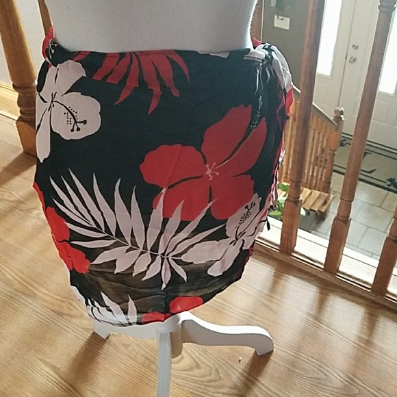 Sarong,  One Size - Picture 2 of 2